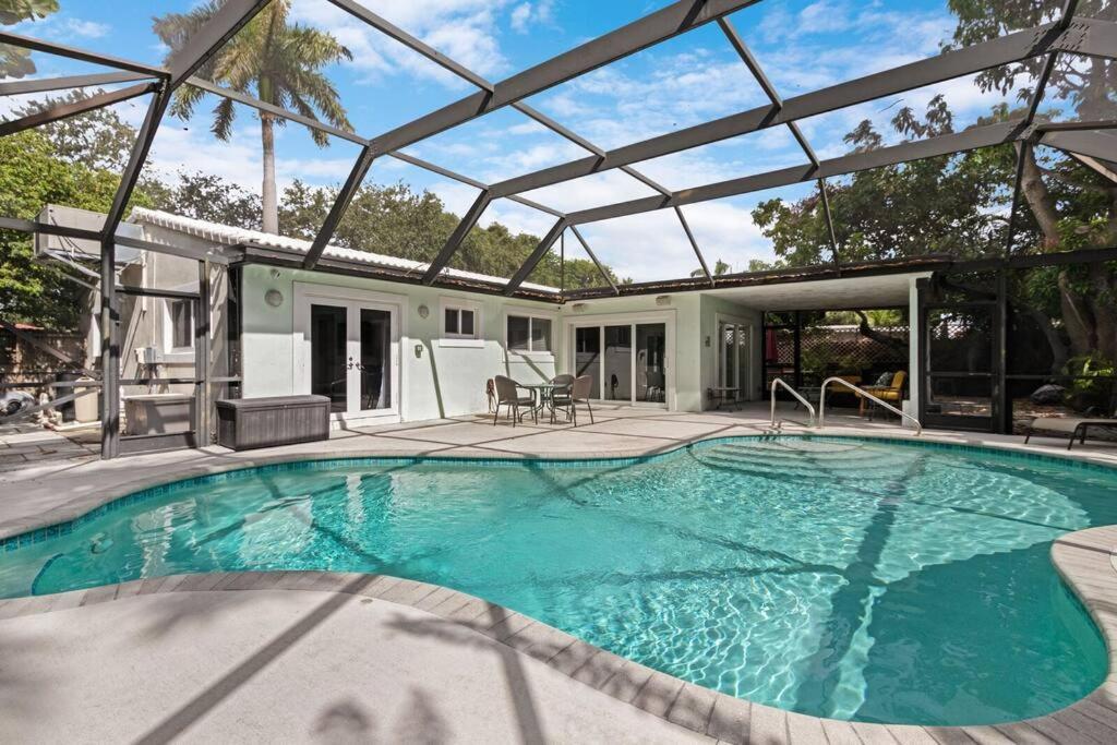 Heated Pool I Soundproof Home I Firepit I 630Mbps Hollywood Exterior photo